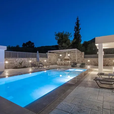 Le Mar Villa *