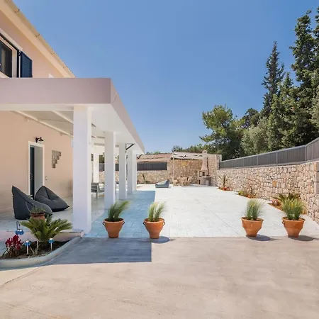 Le Mar * Ανω Βασιλικος