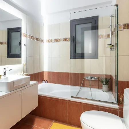 Le Mar Βίλα Ανω Βασιλικος